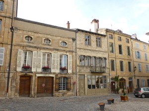 The square outside Notre Dame