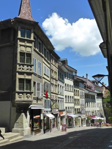 Fribourg: climbing up to the main square