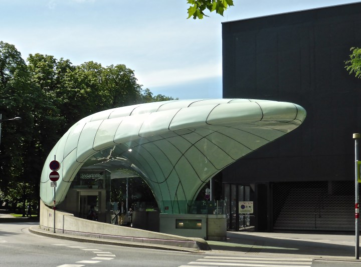 Innsbruck: Zaha Hadid's curvaceous funicular stations