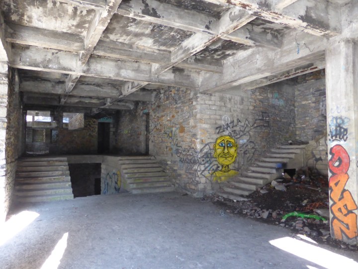 Bonneval-les-bains: inside the unfinished hotel