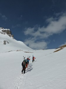 Hiking up to Col de la Sachette
