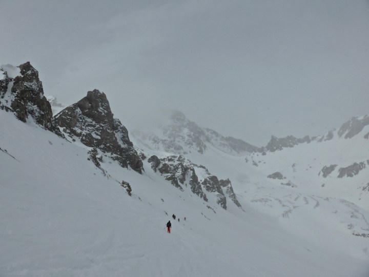 Skiing into the Chardonnet bowl