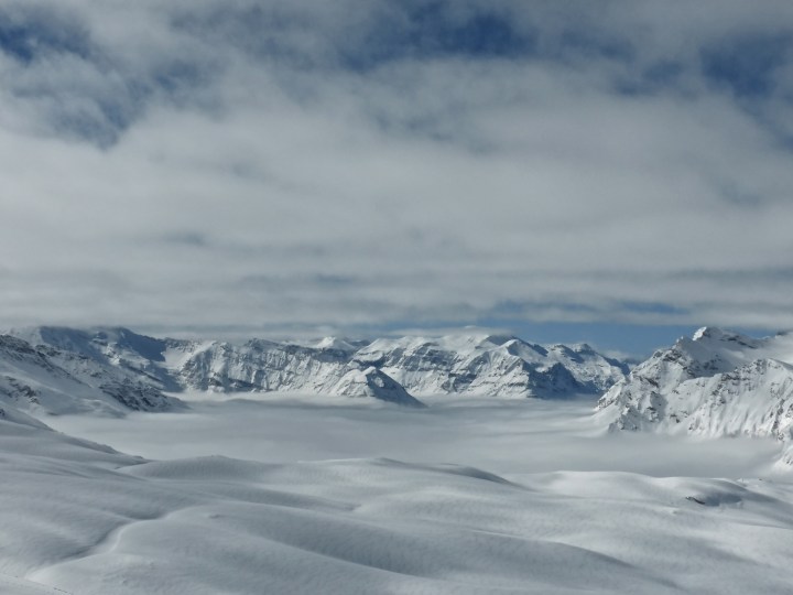 Above the sea of clouds at Pays Desert
