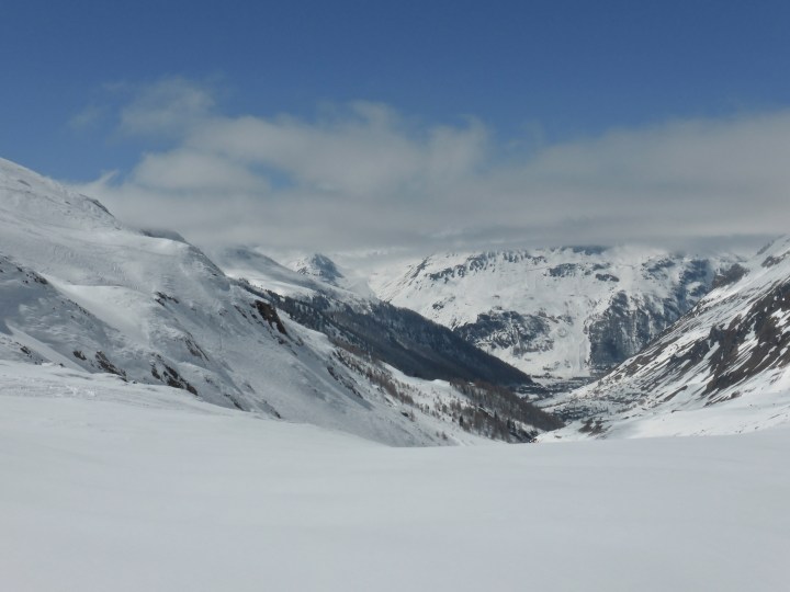 Val d'Isere at midday, from the Grand Torsai