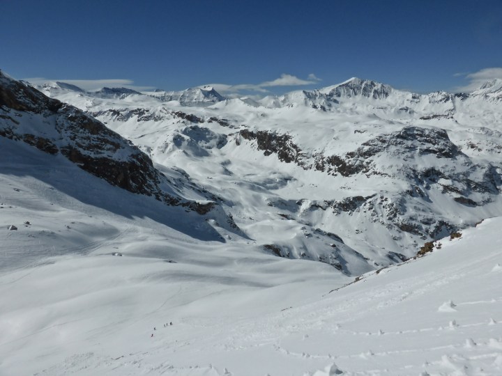 Starting off down Cugnai