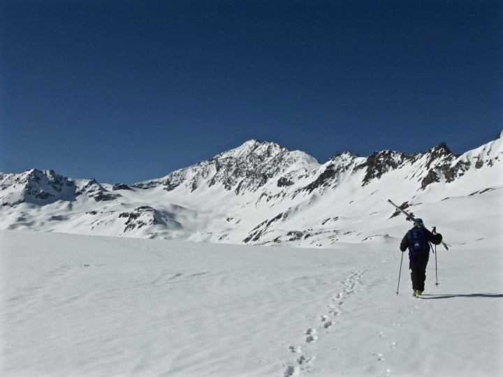 Walking across towards the Sana