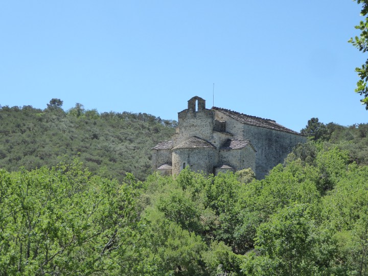 The neat but ruined 11th century Chapelle Saint Donat