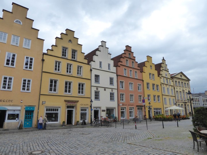 Osnabrück's market square: old Hansa-style houses rebuilt after the war