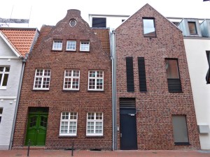 Buxtehude: Hansa houses, old and new