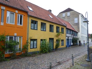 Flensburg: cobbled streets near the Johanniskirche