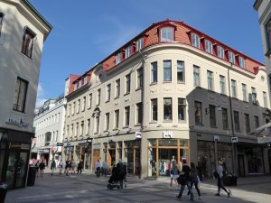 Göteborg's pedestrianised centre slowly coming to life