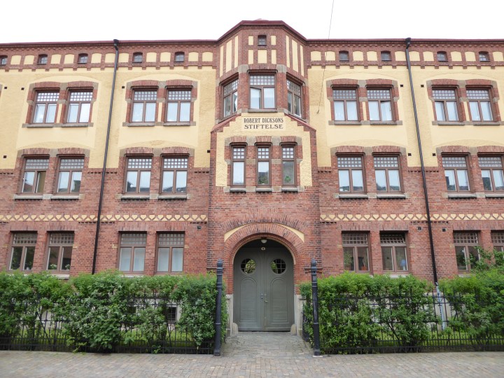 The Robert Dickson tenement in Haga