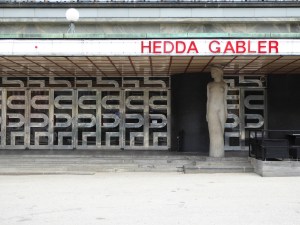 Göteborg: entrance to the 1934 city theatre